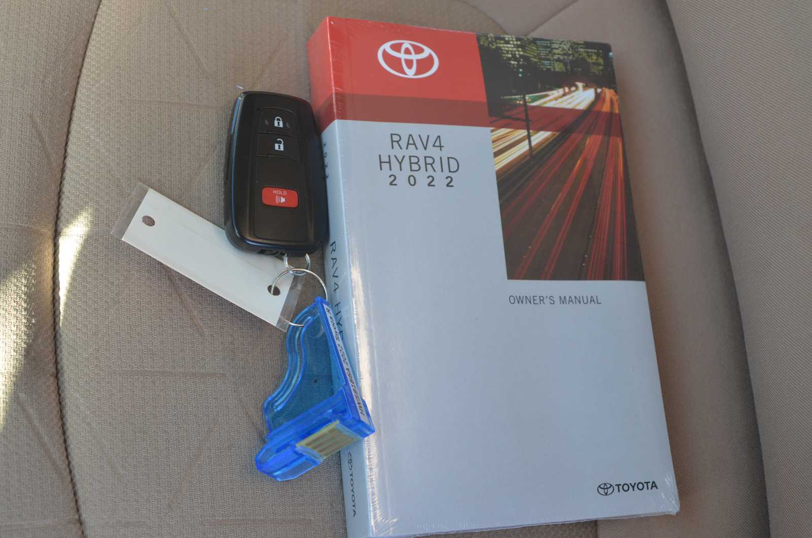 used 2022 Toyota RAV4 Hybrid car, priced at $32,998