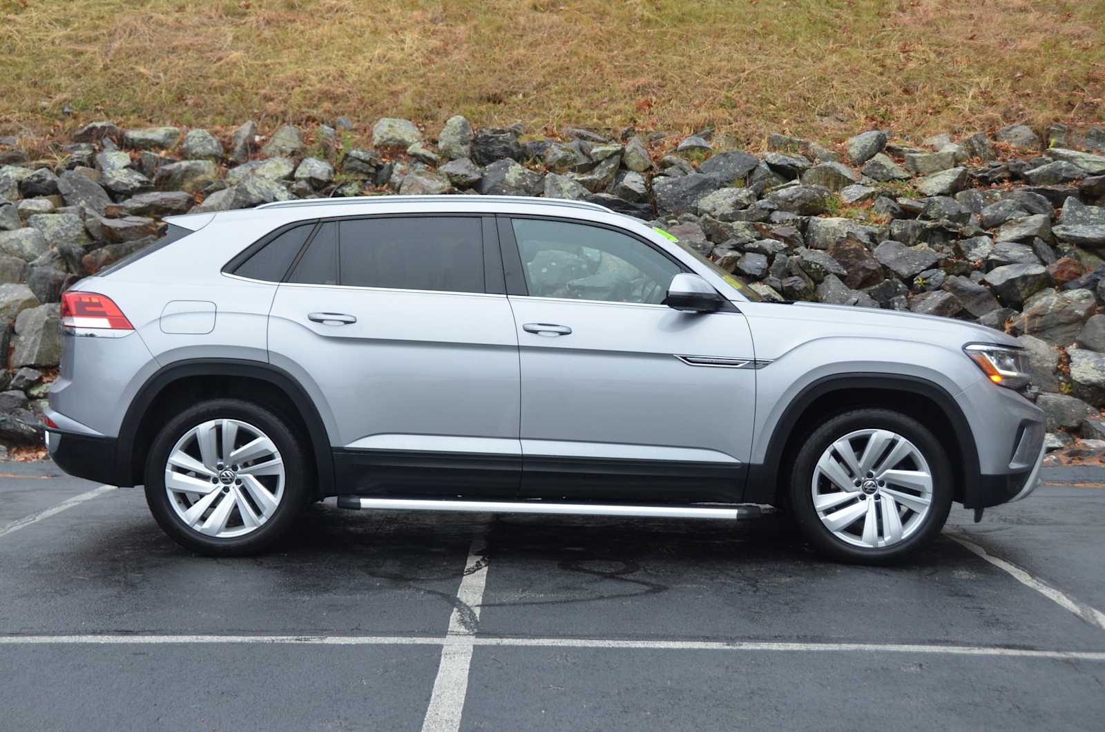 used 2020 Volkswagen Atlas Cross Sport car, priced at $23,998