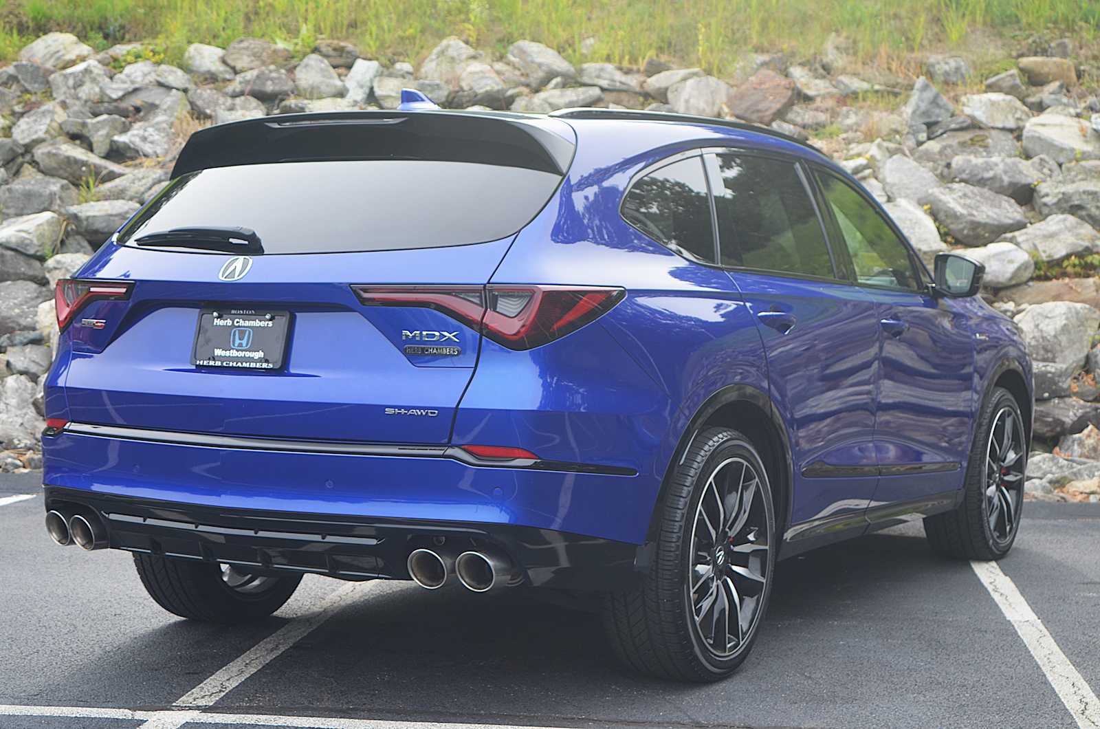 used 2022 Acura MDX car, priced at $47,998