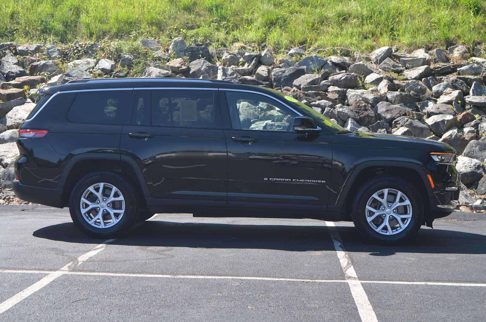 used 2021 Jeep Grand Cherokee L car, priced at $32,598