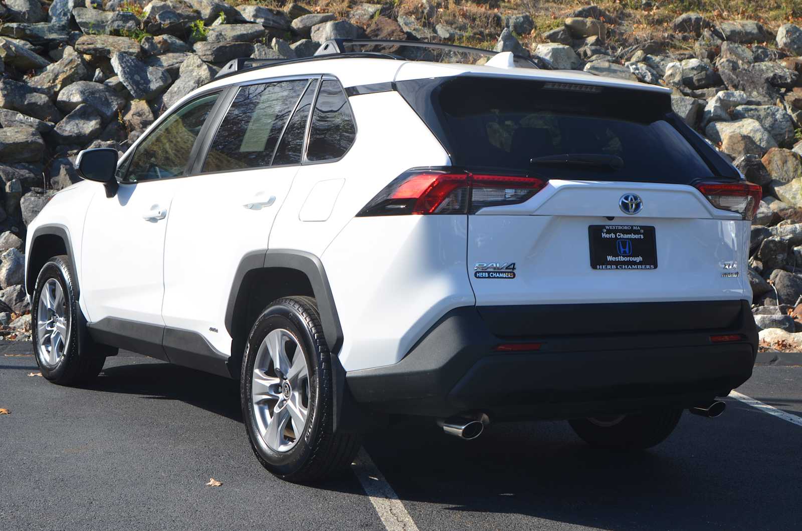 used 2022 Toyota RAV4 Hybrid car, priced at $32,998