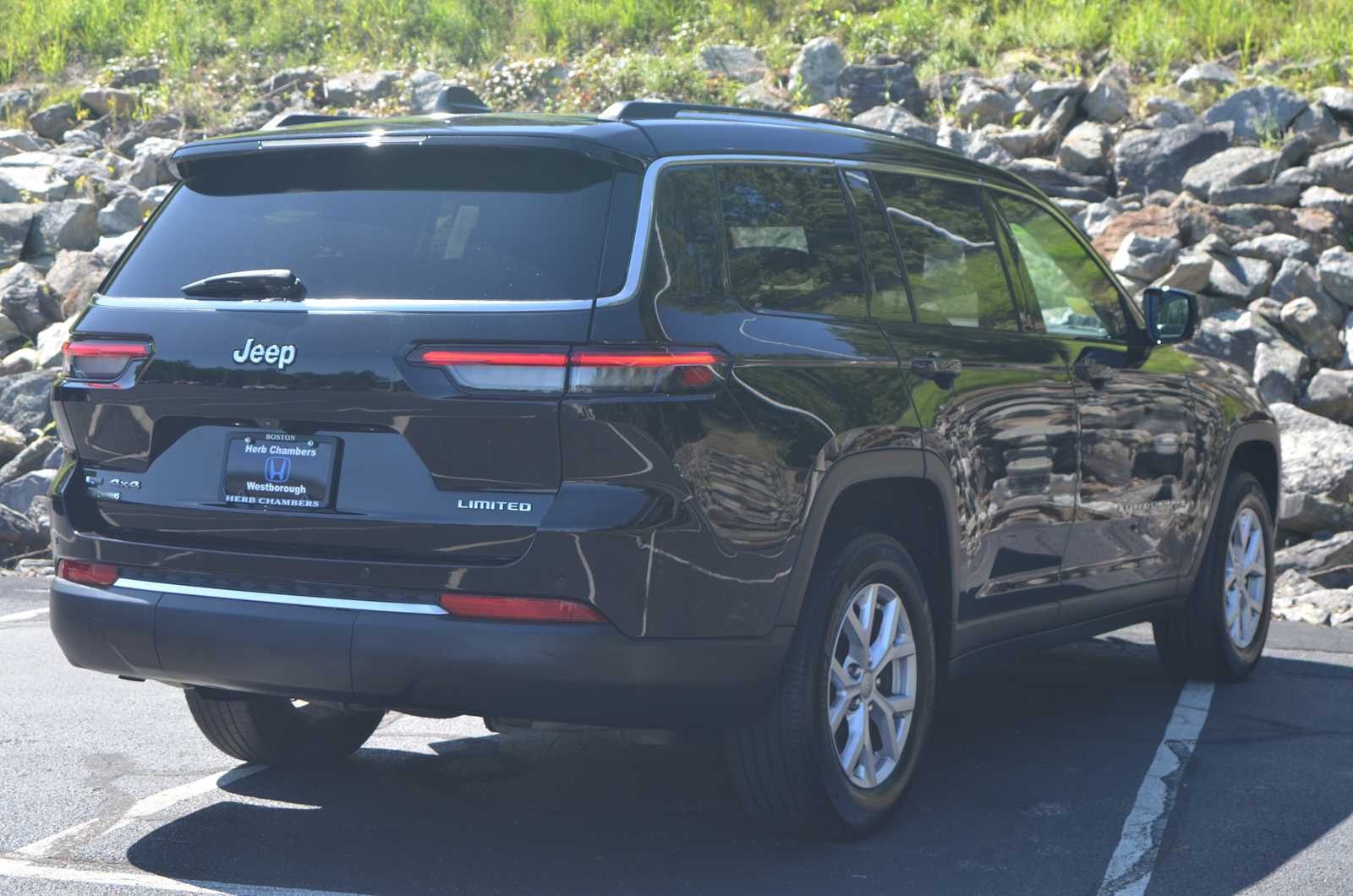 used 2021 Jeep Grand Cherokee L car, priced at $32,598