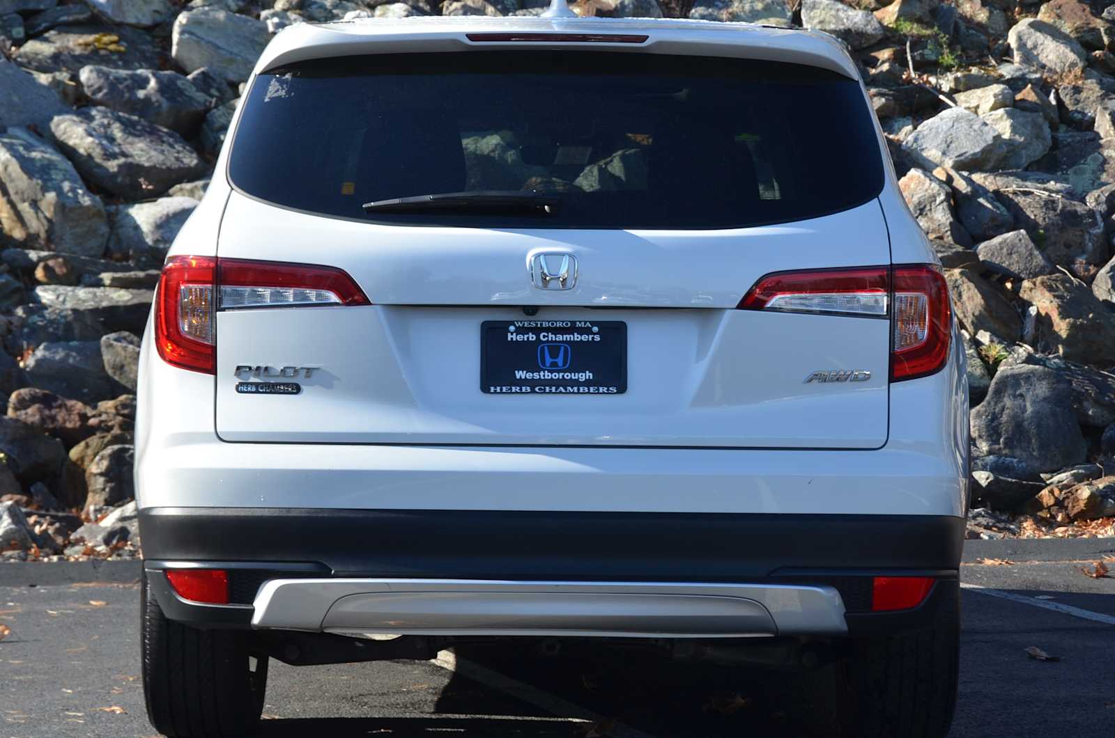 used 2022 Honda Pilot car, priced at $33,998