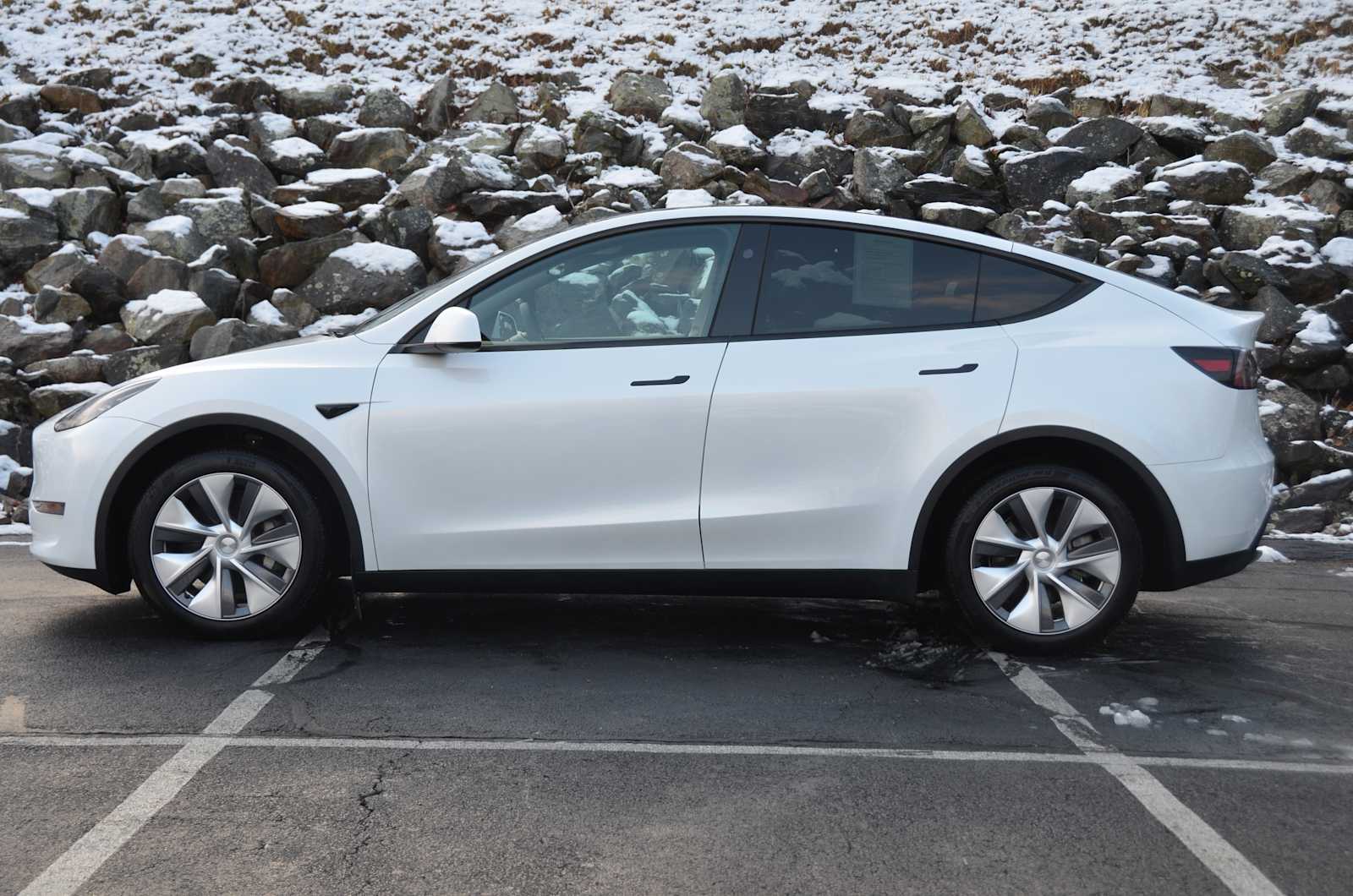 used 2024 Tesla Model Y car, priced at $37,998