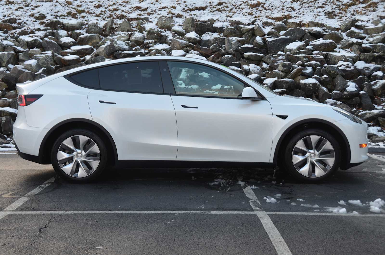 used 2024 Tesla Model Y car, priced at $37,998