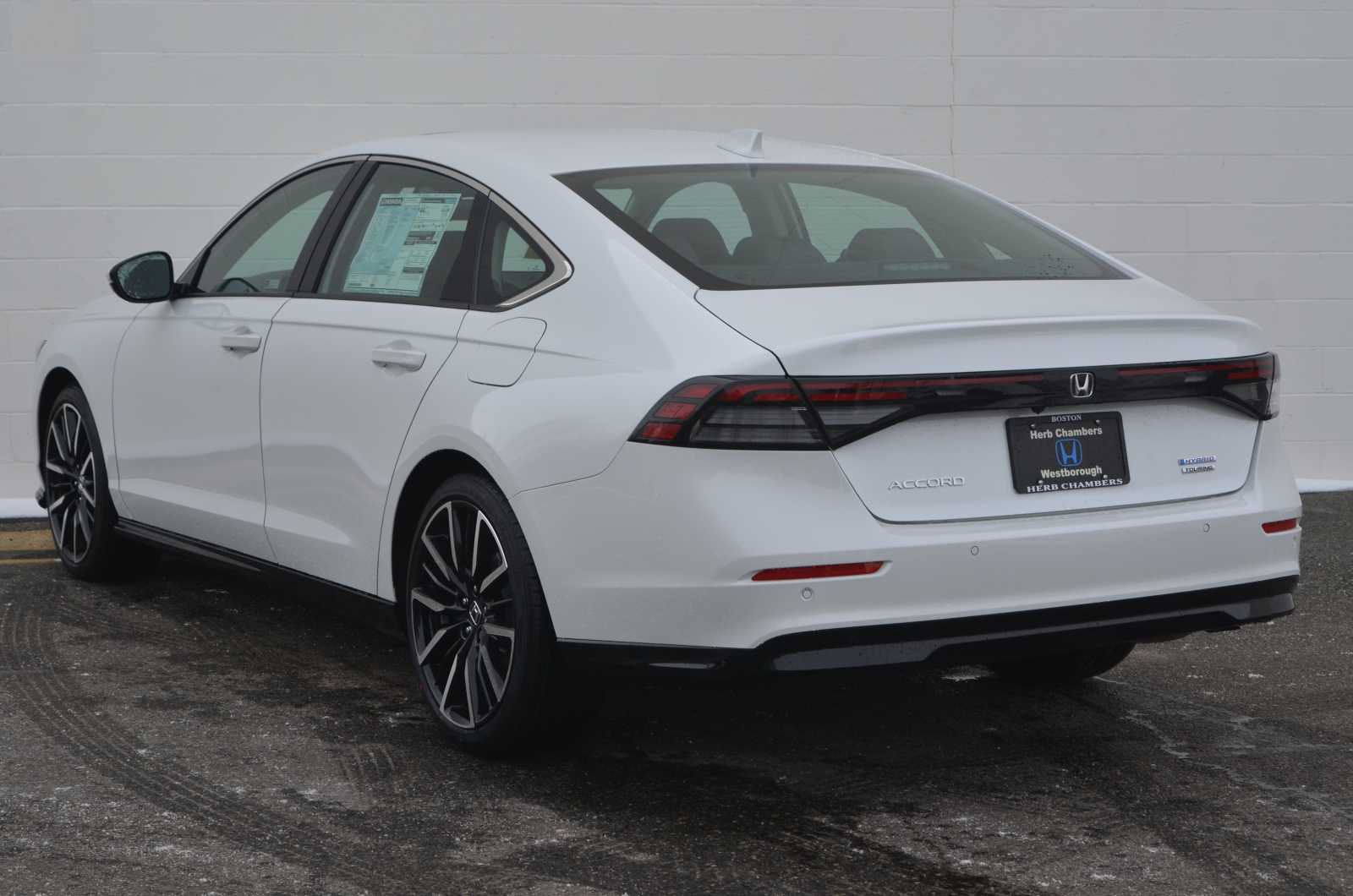 new 2024 Honda Accord Hybrid car