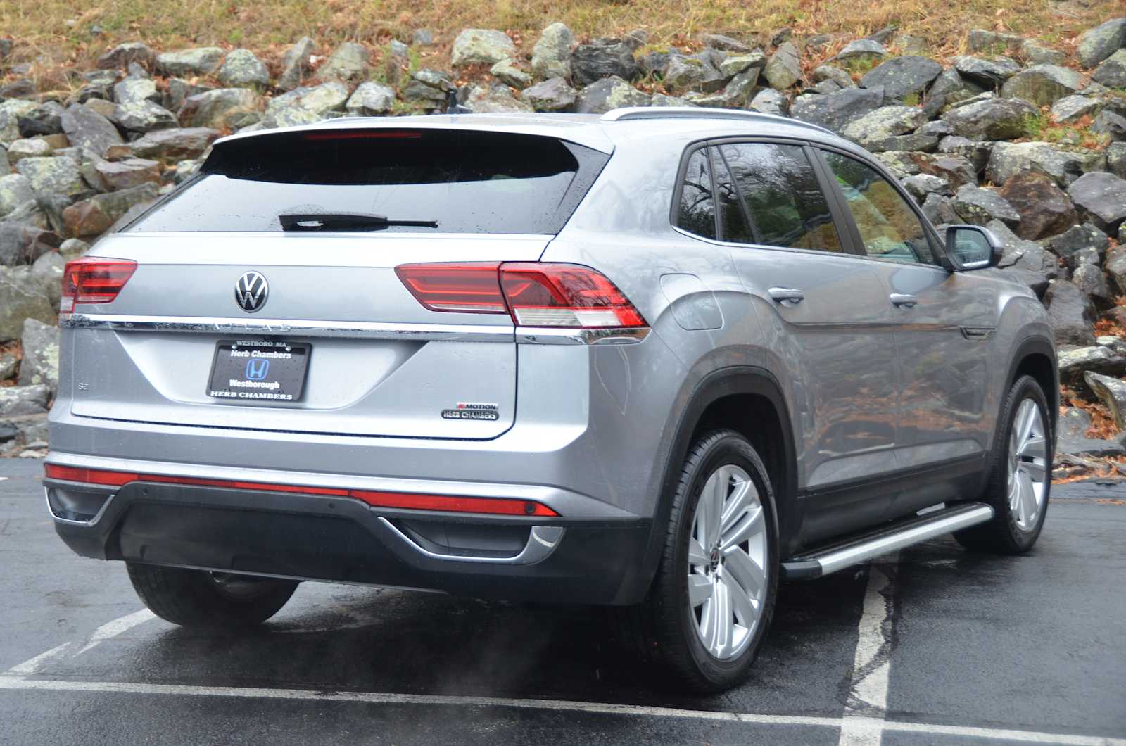 used 2020 Volkswagen Atlas Cross Sport car, priced at $23,998