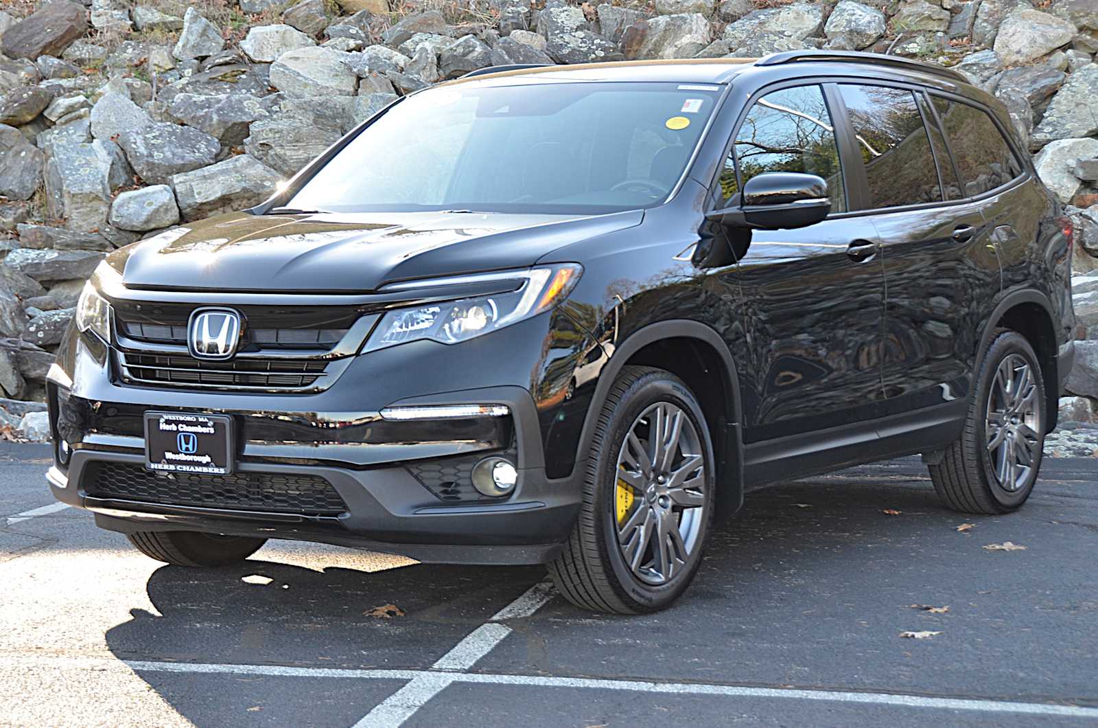 used 2022 Honda Pilot car, priced at $31,998