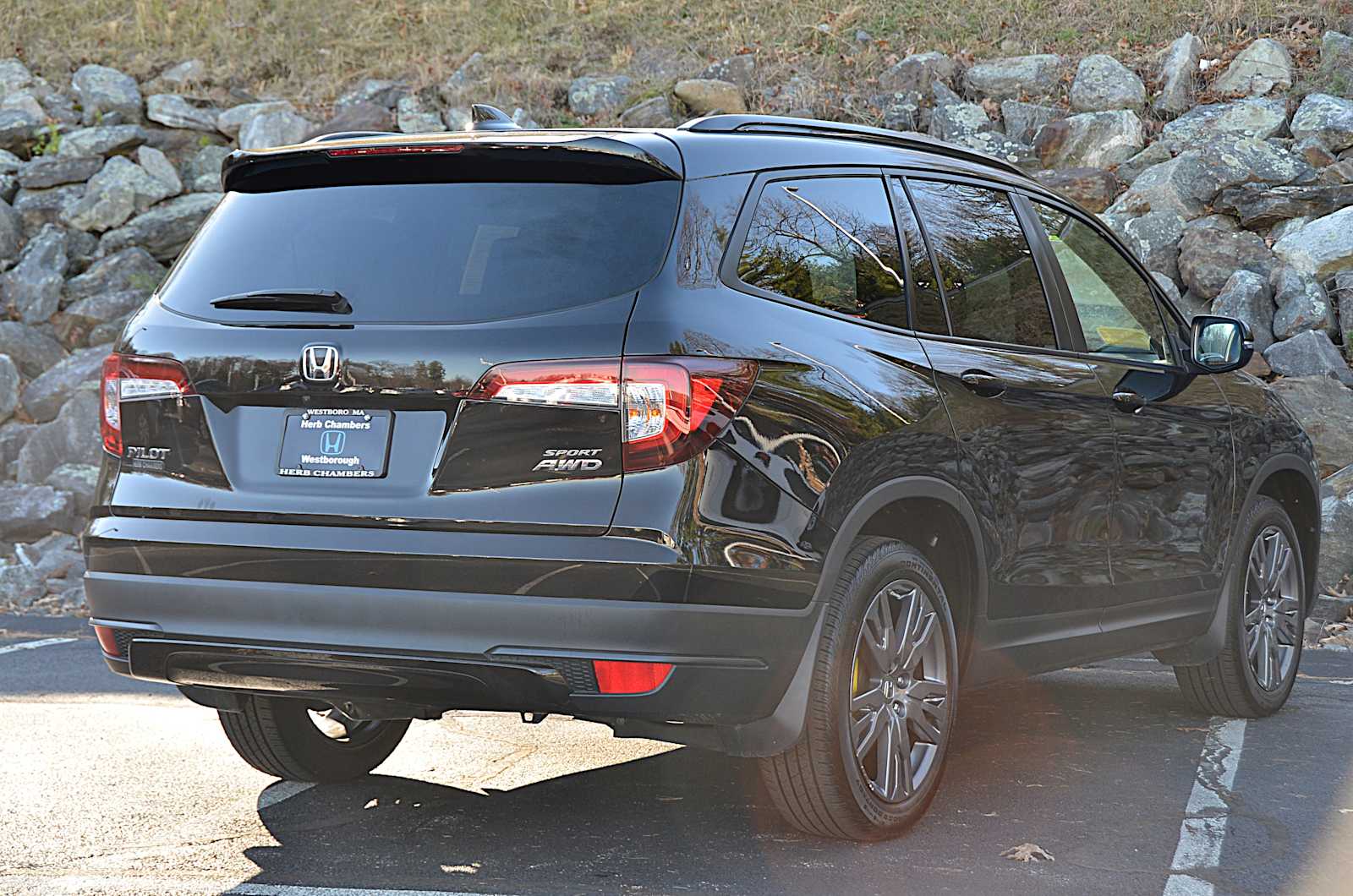 used 2022 Honda Pilot car, priced at $31,998