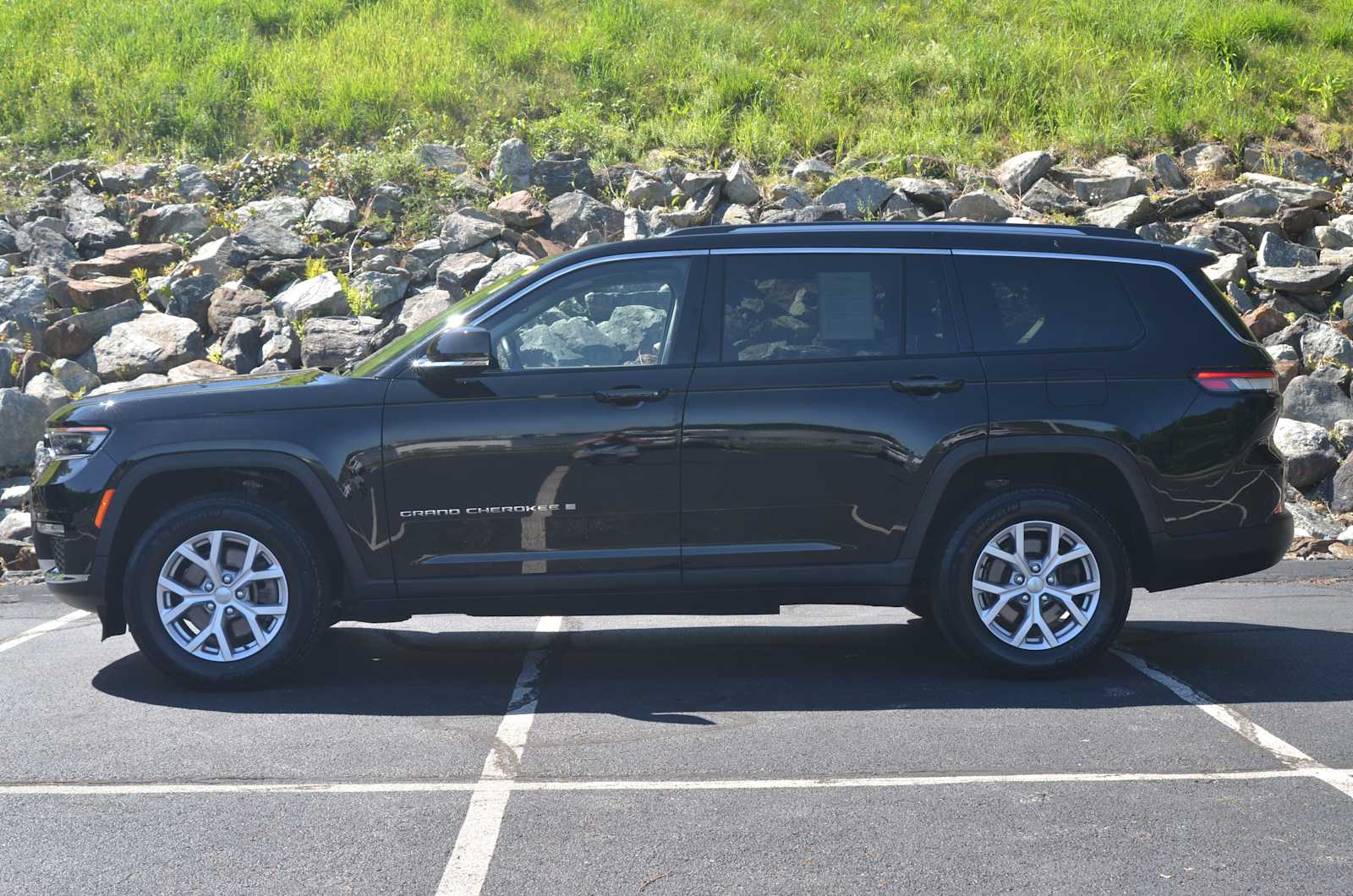 used 2021 Jeep Grand Cherokee L car, priced at $32,598