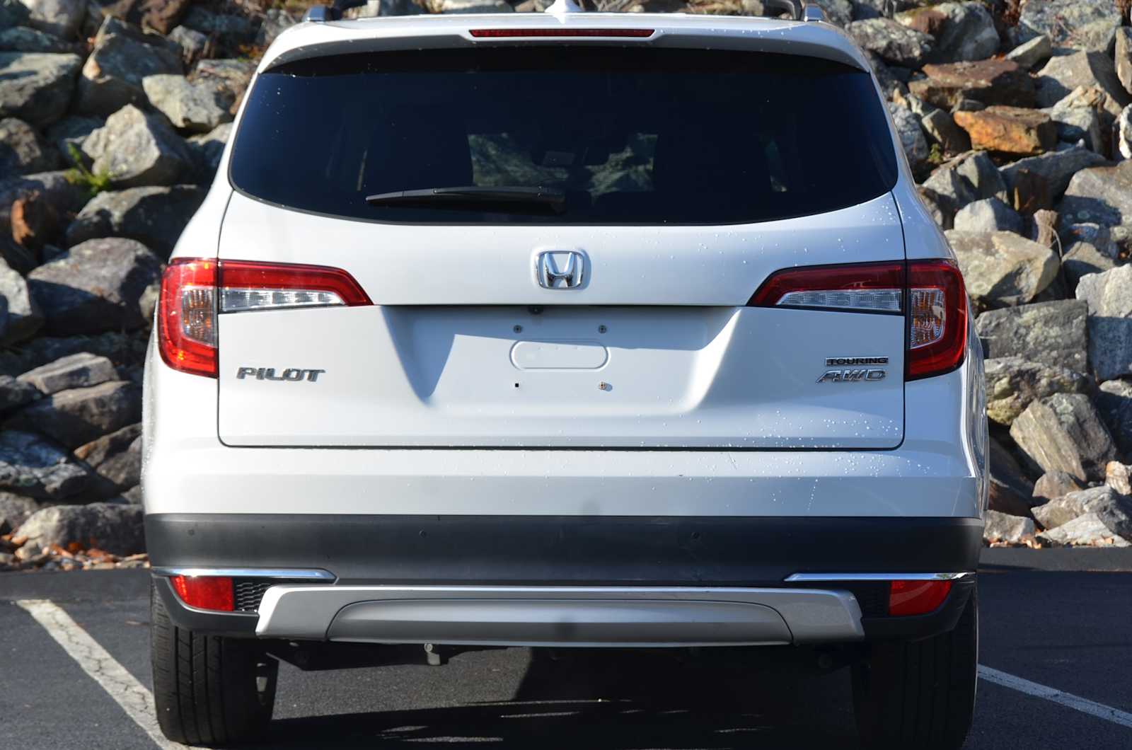 used 2020 Honda Pilot car, priced at $28,998