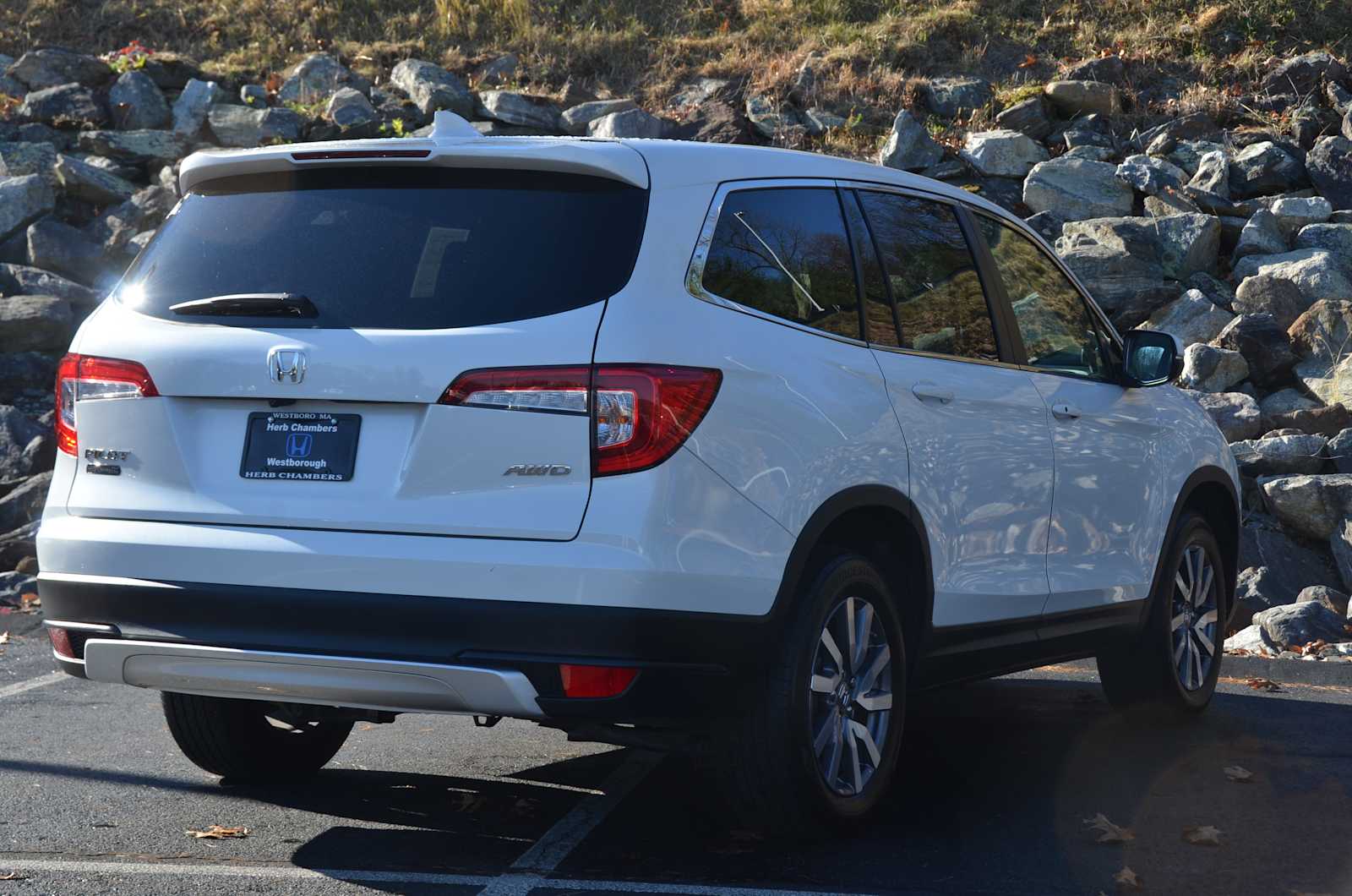 used 2022 Honda Pilot car, priced at $33,998