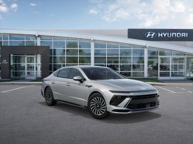 new 2025 Hyundai Sonata Hybrid car, priced at $30,959