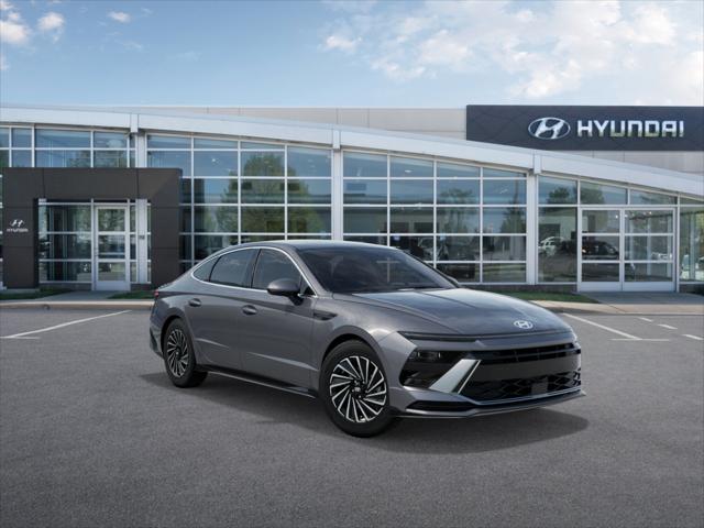 new 2025 Hyundai Sonata Hybrid car, priced at $32,760