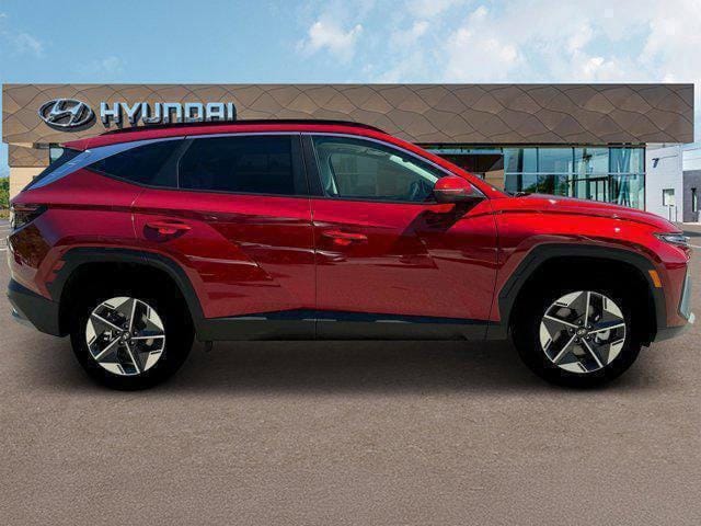new 2025 Hyundai Tucson Hybrid car, priced at $37,105