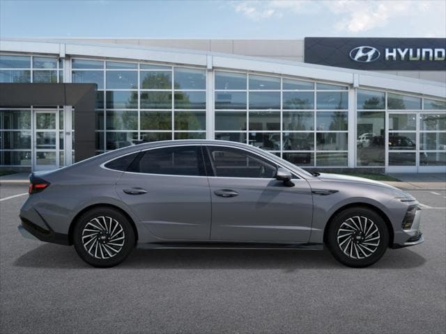 new 2025 Hyundai Sonata Hybrid car, priced at $32,760