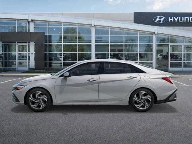 new 2025 Hyundai Elantra Hybrid car, priced at $30,221