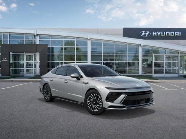 new 2025 Hyundai Sonata Hybrid car, priced at $31,143