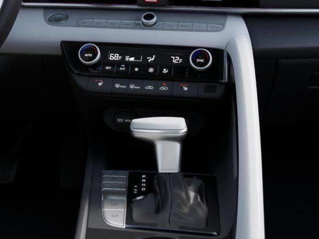 new 2025 Hyundai Elantra car, priced at $25,695