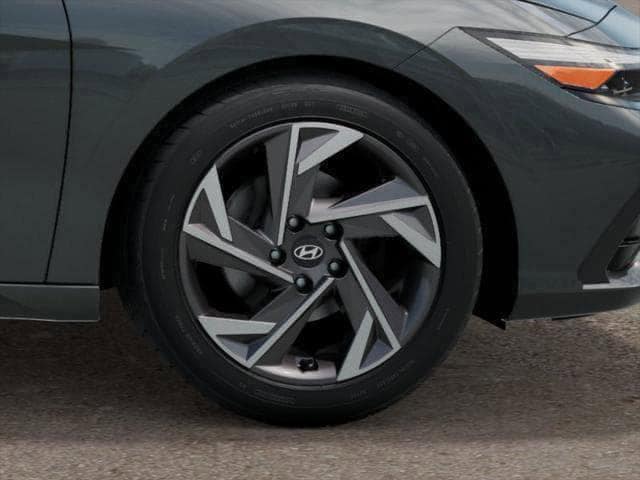 new 2025 Hyundai Elantra Hybrid car, priced at $30,131