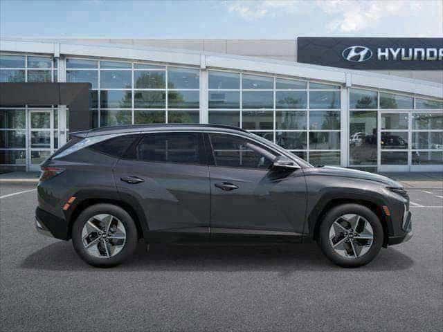new 2025 Hyundai Tucson car, priced at $34,210