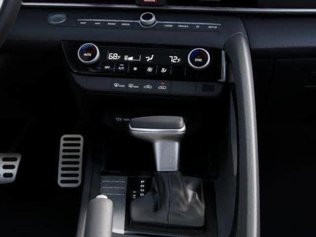 new 2025 Hyundai Elantra Hybrid car, priced at $28,551