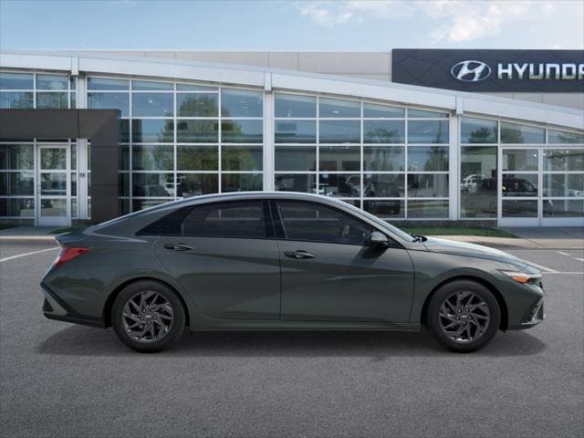 new 2025 Hyundai Elantra Hybrid car, priced at $27,085