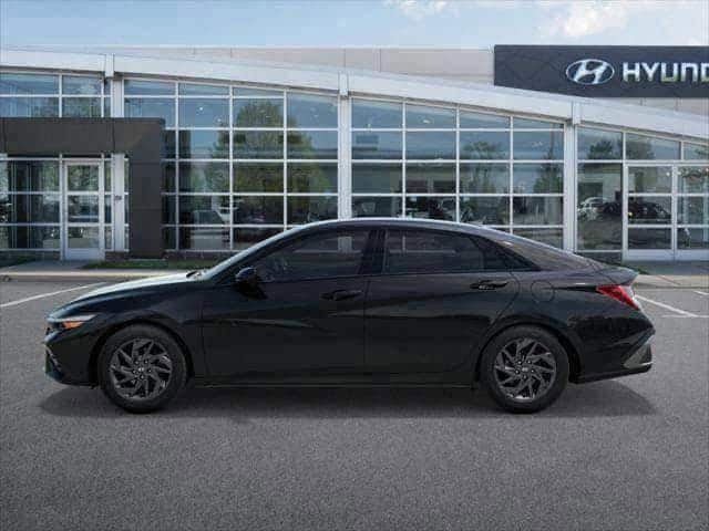 new 2025 Hyundai Elantra Hybrid car, priced at $25,599