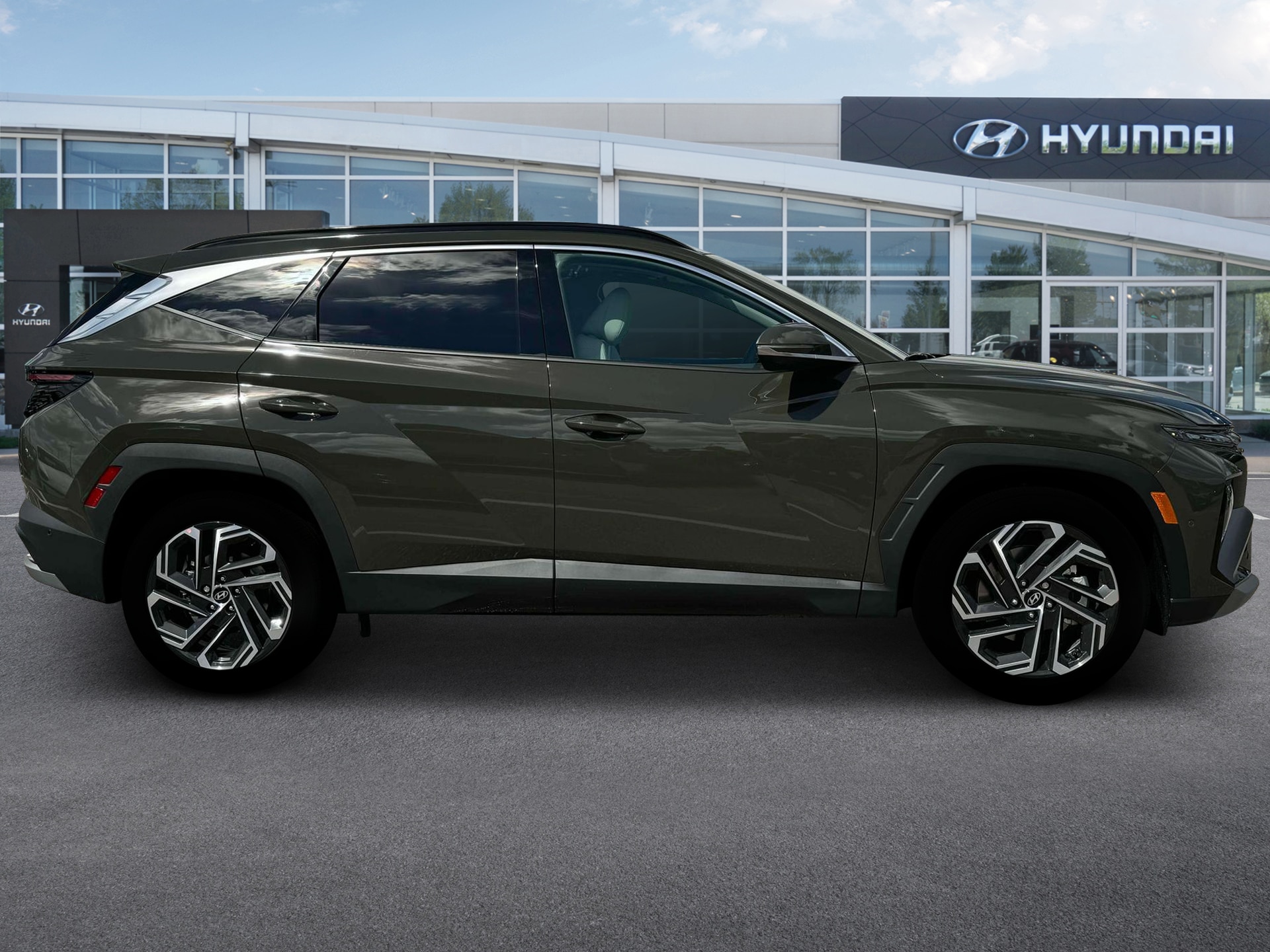 new 2025 Hyundai Tucson car, priced at $39,948