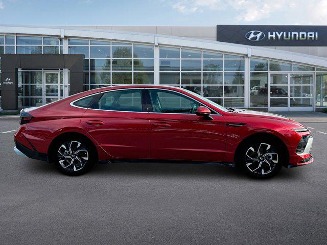 new 2024 Hyundai Sonata car, priced at $30,210