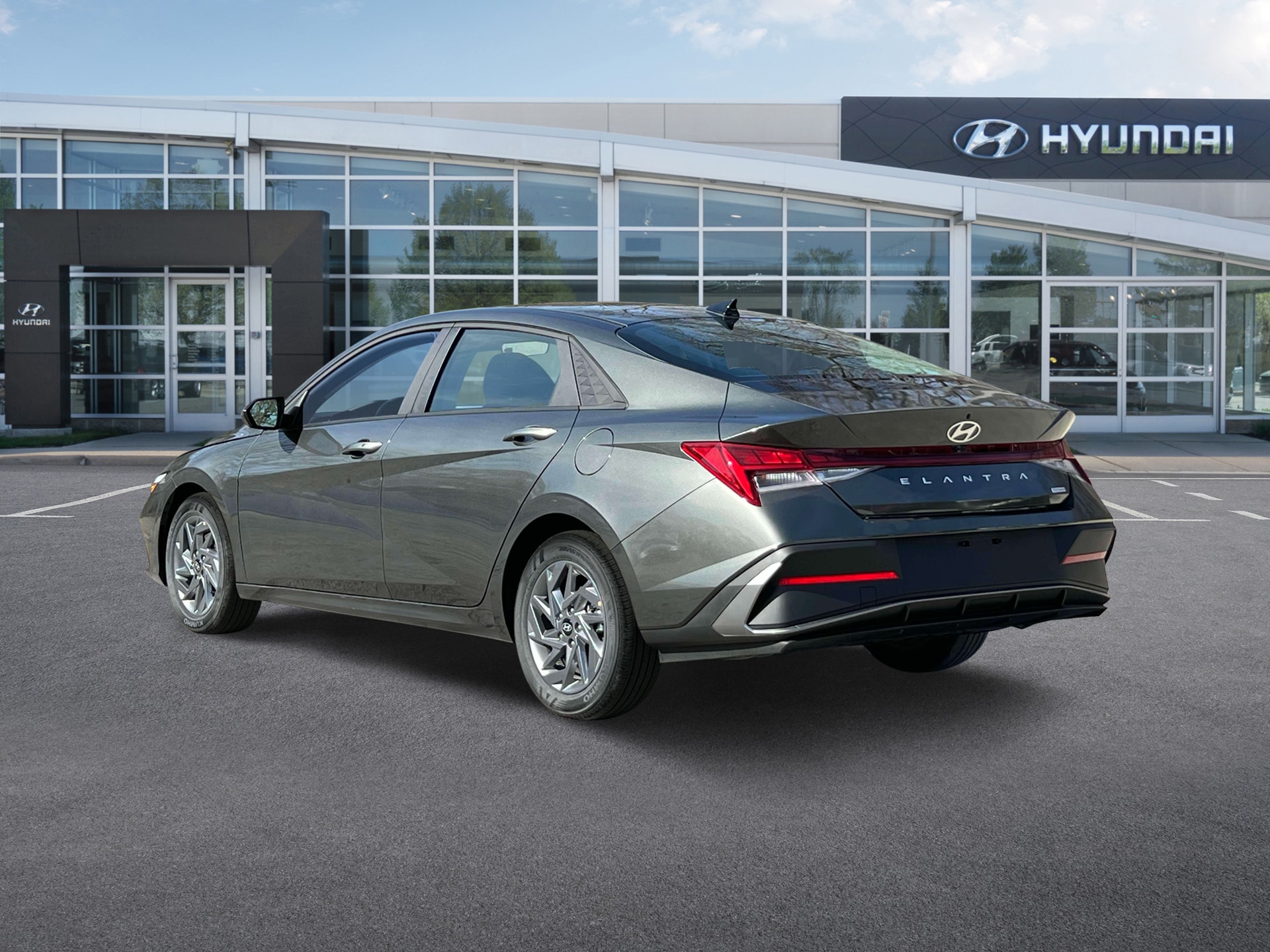 new 2025 Hyundai Elantra Hybrid car, priced at $25,616