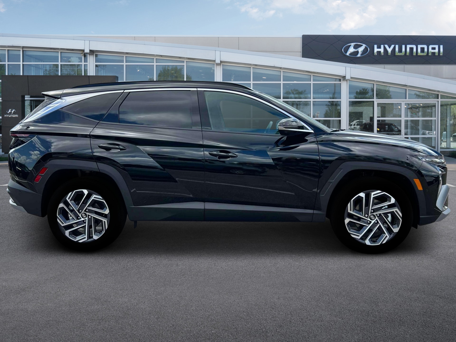 new 2025 Hyundai Tucson Hybrid car, priced at $40,705