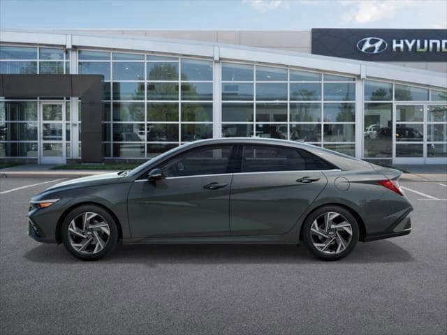 new 2025 Hyundai Elantra Hybrid car, priced at $30,221