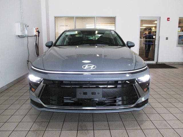 new 2025 Hyundai Sonata car, priced at $31,604