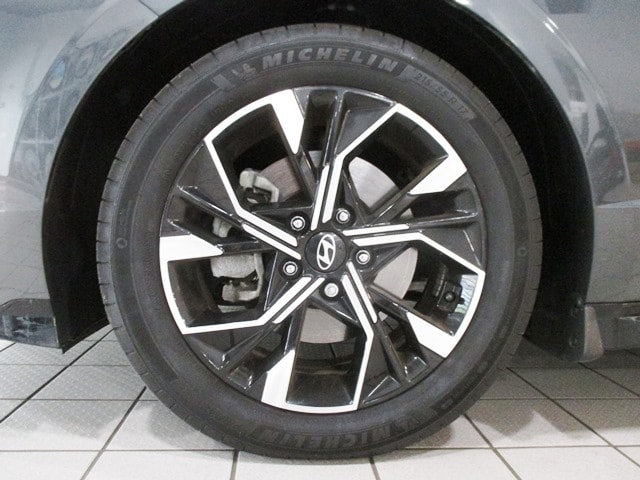 used 2024 Hyundai Sonata car, priced at $26,998
