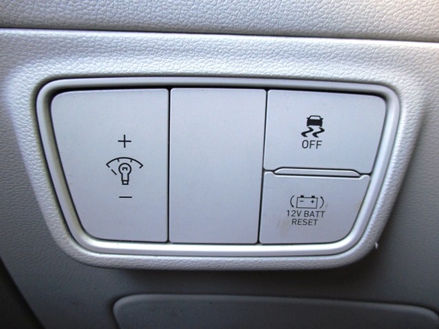 used 2022 Hyundai Tucson Hybrid car, priced at $19,298