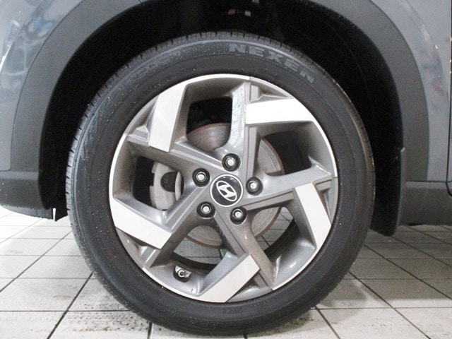 used 2024 Hyundai Venue car, priced at $21,998