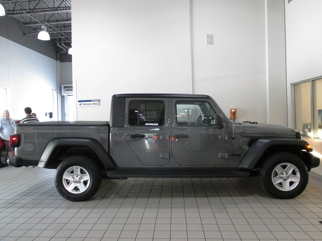 used 2020 Jeep Gladiator car, priced at $31,398