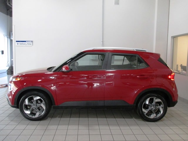 used 2022 Hyundai Venue car, priced at $17,998