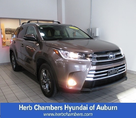 used 2017 Toyota Highlander car, priced at $23,998