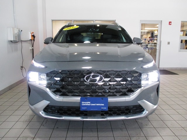 used 2022 Hyundai Santa Fe car, priced at $30,998