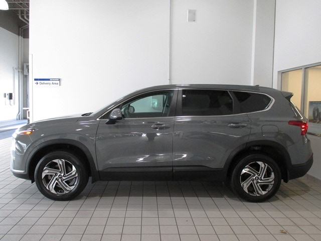 used 2022 Hyundai Santa Fe car, priced at $23,998