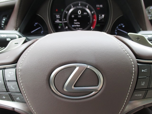 used 2018 Lexus LS 500 car, priced at $45,998