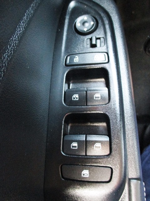 used 2022 Hyundai Venue car, priced at $17,998