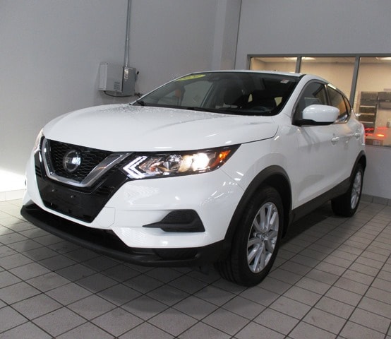 used 2020 Nissan Rogue Sport car, priced at $20,998