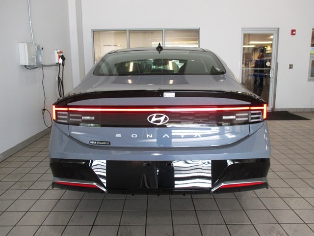 new 2025 Hyundai Sonata car, priced at $31,604