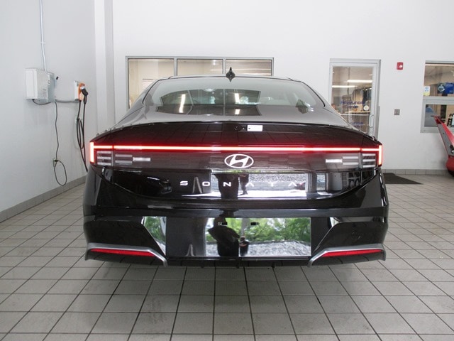 new 2025 Hyundai Sonata car, priced at $31,594