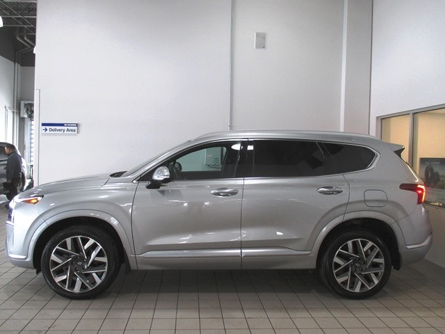 used 2023 Hyundai Santa Fe car, priced at $35,498