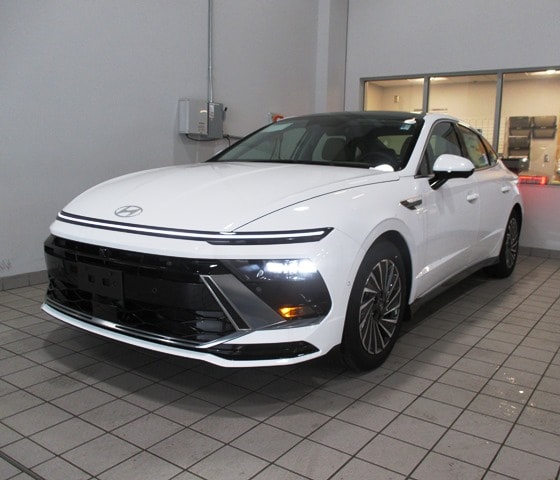 new 2025 Hyundai Sonata Hybrid car