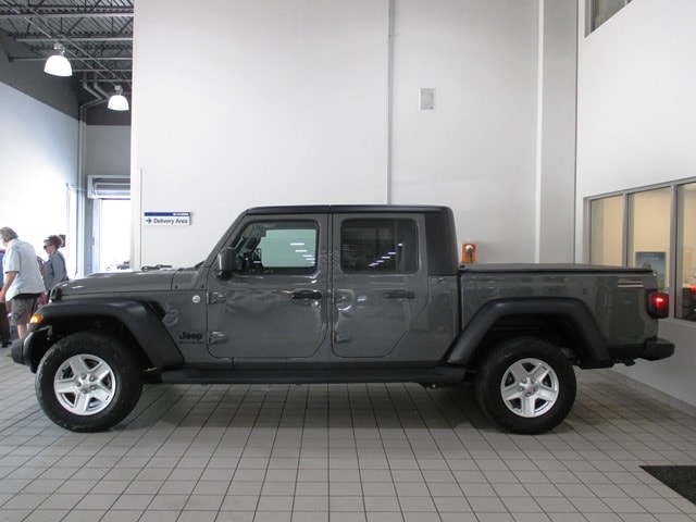 used 2020 Jeep Gladiator car, priced at $31,398